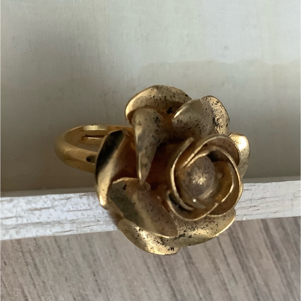 Vintage 3D rose cocktail ring